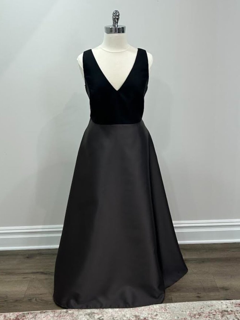 Black/Gunmetal V-neck Satin Twill A-line Gown Style D754 Size 20